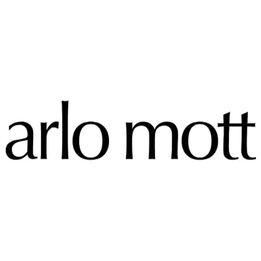 arlomott brand logo for arlomott.com