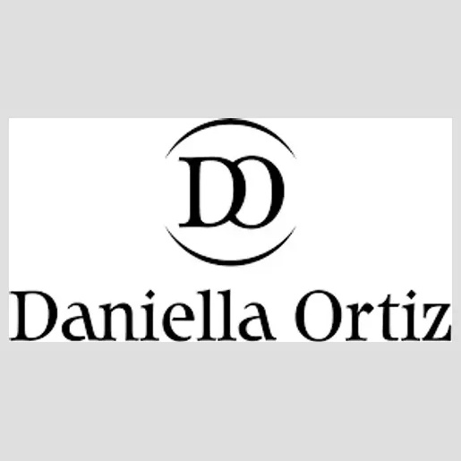Daniella Ortiz brand logo for daniellaortiz.com