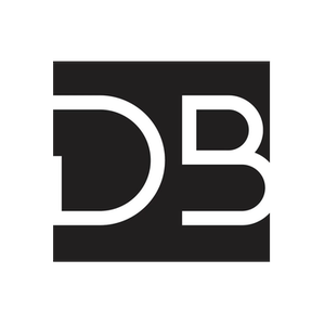 Debriefs brand logo for debriefs.com.au