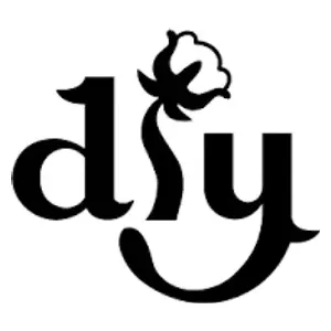 DIY Natural Home brand logo for diynaturalhome.com