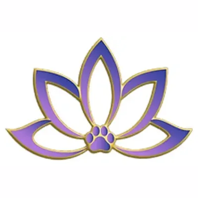 luxuriouspawz brand logo for luxuriouspawz.com