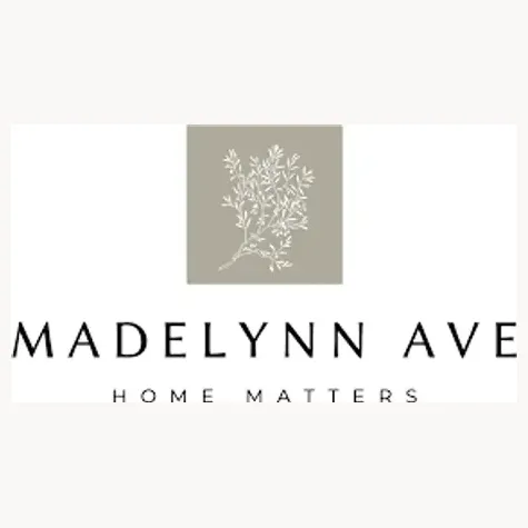 madelynnave brand logo for madelynnave.com