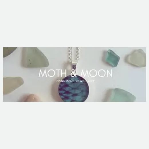 Weebly brand logo for mothmoondesign.weebly.com