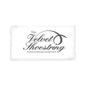 thevelvetshoestringwmsbg brand logo for thevelvetshoestringwmsbg.com