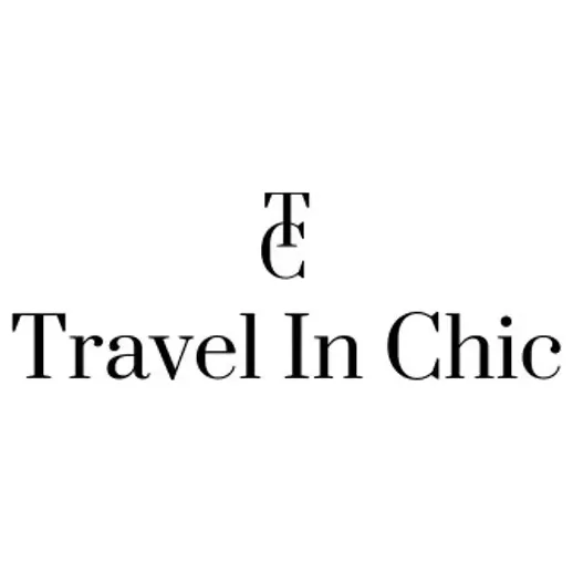 travelinchic brand logo for travelinchic.com